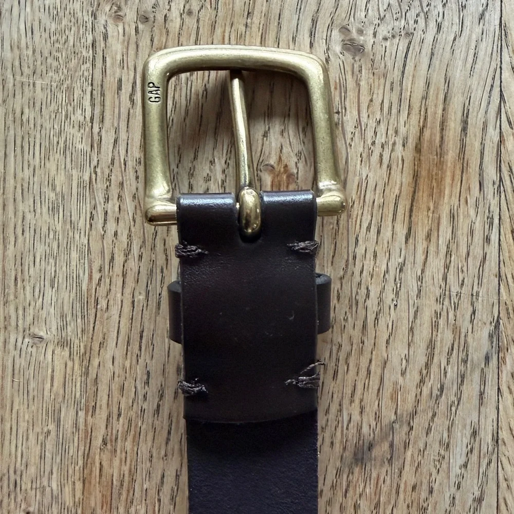 GAP Boys Dark Brown Leather Belt - M - Like New
